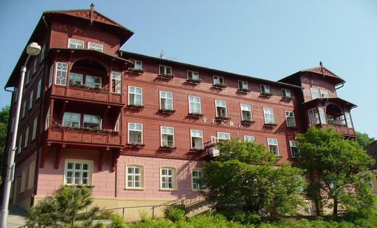 Pobyt s molekulární vodíkovou terapií: Akční wellness v Lázeňském hotelu Terra se slevou 10 %