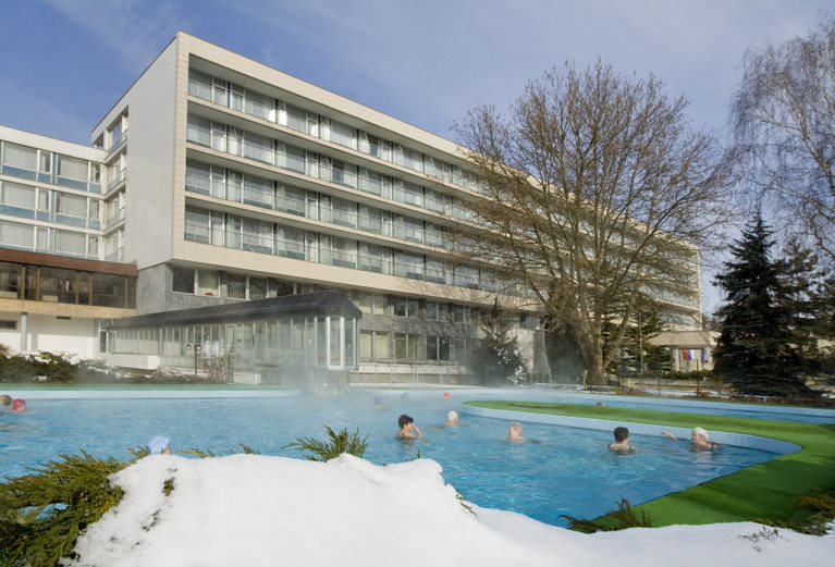 Spa Hotel Splendid 3* Piešťany - unikátní lázeňská péče a termální léčba.