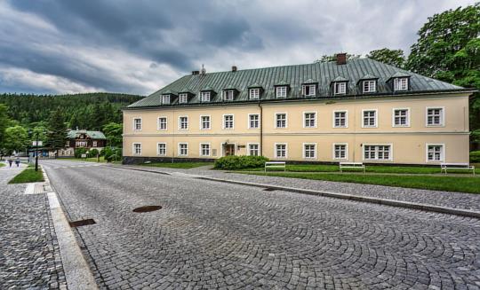 Horské lázně Karlova Studánka - Lázeňský dům Bezruč - 1