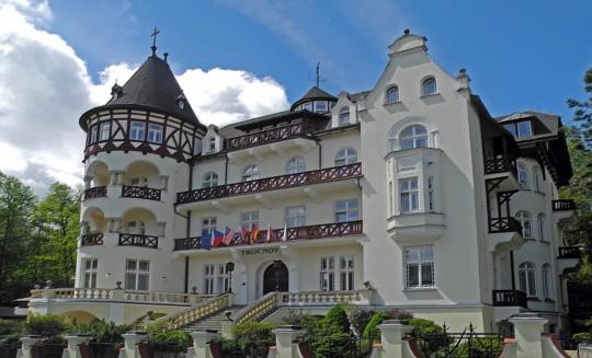 Karlovy Vary - Lázeňský resort Villa Smetana a Villa Trocnov - 1