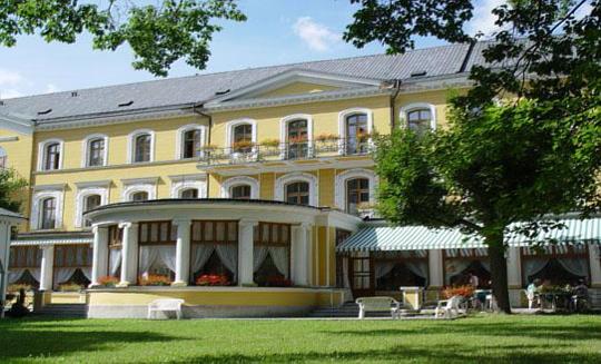 Františkovy Lázně - Lázeňský hotel Belvedere - 1