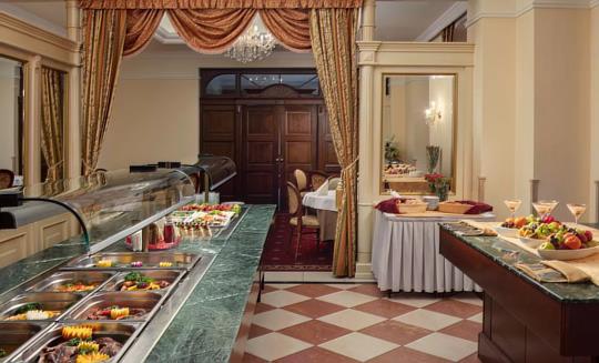 Karlovy Vary - Parkhotel Humboldt - TIP. Lázně pro všední den na 4 noci